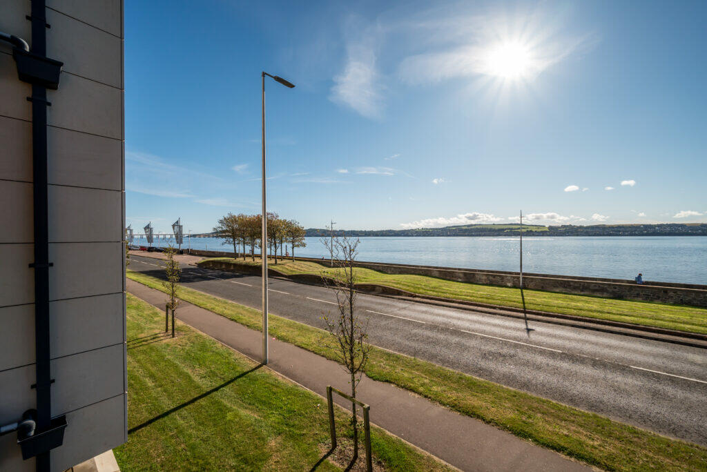 Additional property image - 450 Riverside Drive, Dundee, DD1 4XD