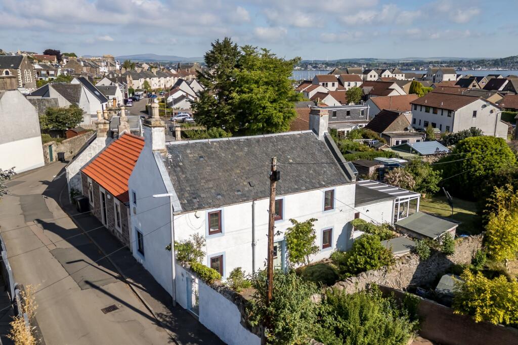 Main image of property: 4 School Wynd, Tayport, DD6