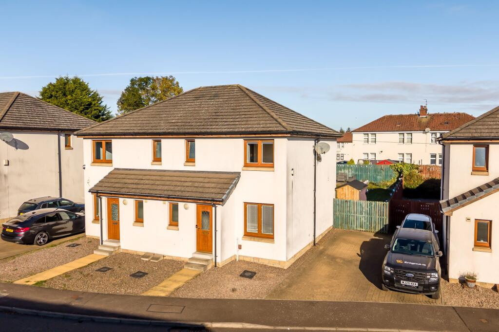 Main image of property: 17 Corbie Wood, Dundee, DD4 9RQ