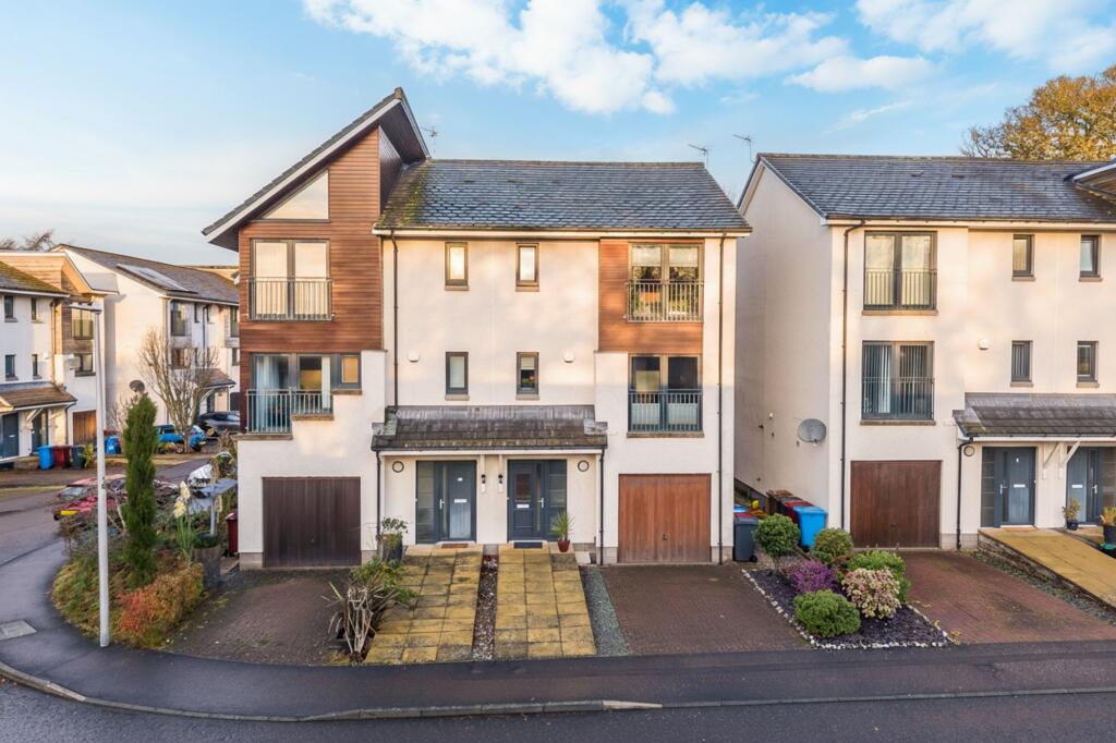 Main image of property: 10 Dudhope Gardens, Dundee, DD3 6TX
