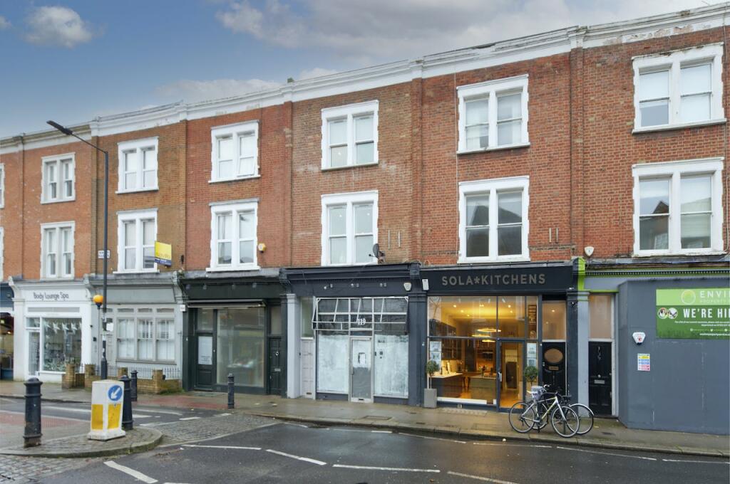 High street retail property to lease in 119 Munster Road, Fulham