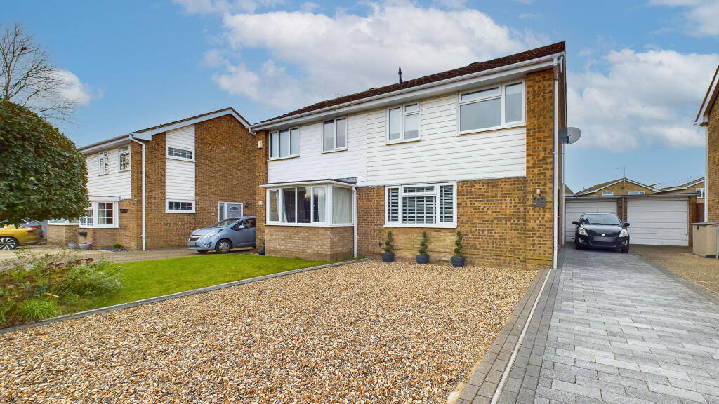 Main image of property: Pemberton Close, Aylesbury, Buckinghamshire