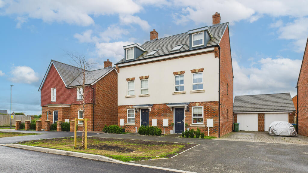 Main image of property: , Coronet Road, Broughton, Buckinghamshire, HP22 7BY, Aylesbury
