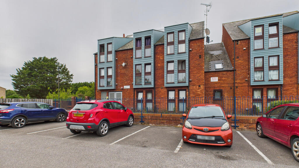 Main image of property: Anne Boleyn House, Wycliffe End, Aylesbury, Buckinghamshire