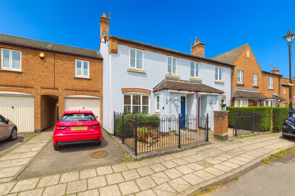 Main image of property: Fairford Leys Way, Aylesbury, Buckinghamshire