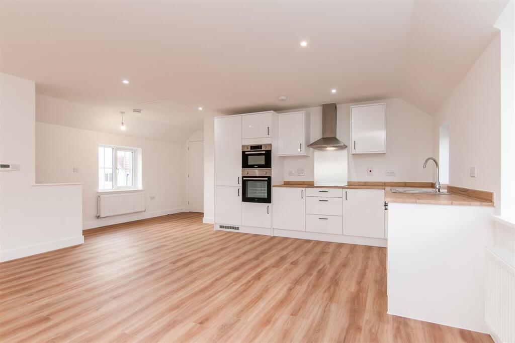 Additional property image - Monkton Road, Minster, Ramsgate