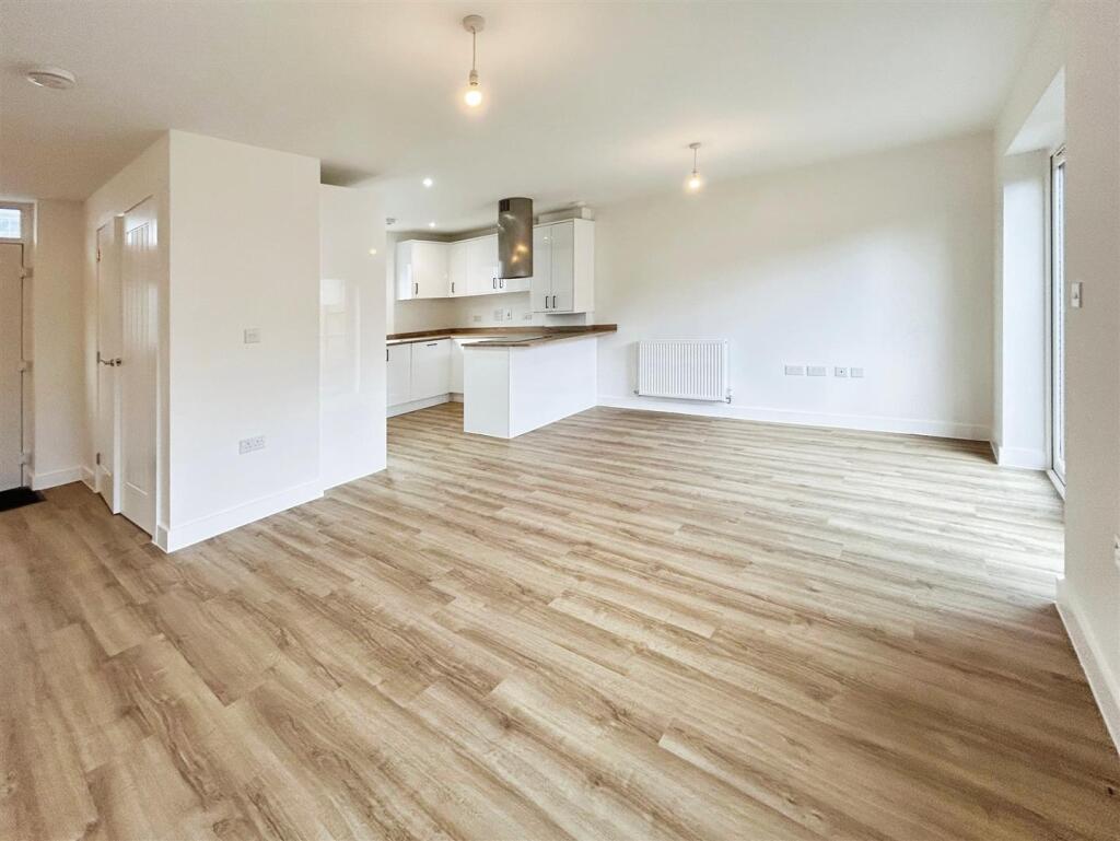 Additional property image - Monkton Road, Minster, Ramsgate