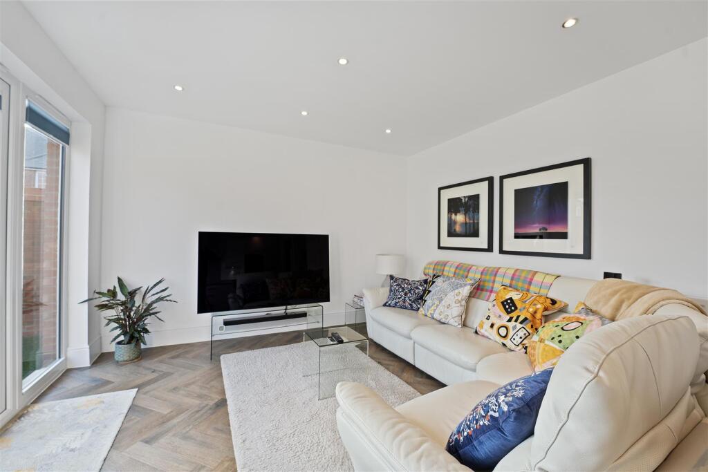 Additional property image - The Marshes, Hersden, Canterbury