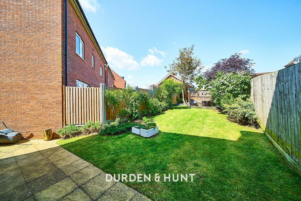 4 bedroom semidetached house for sale in Victoria Road, Ongar, CM5