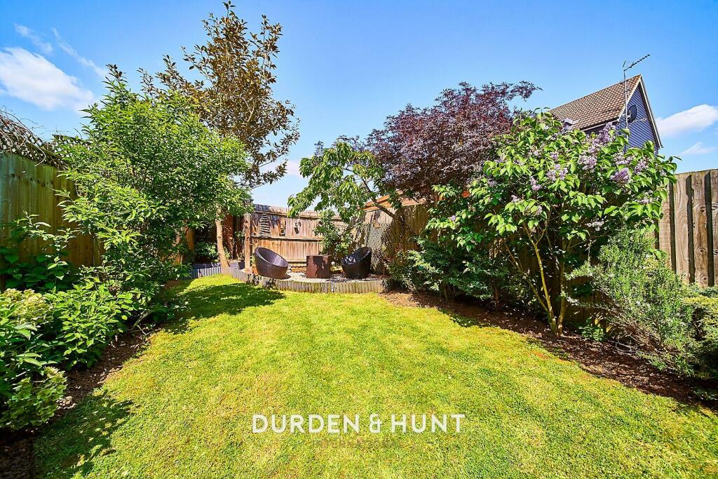 4 bedroom semidetached house for sale in Victoria Road, Ongar, CM5