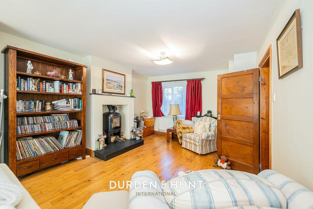 Additional property image - Frayes Chase, Beauchamp Roding, Ongar, CM5