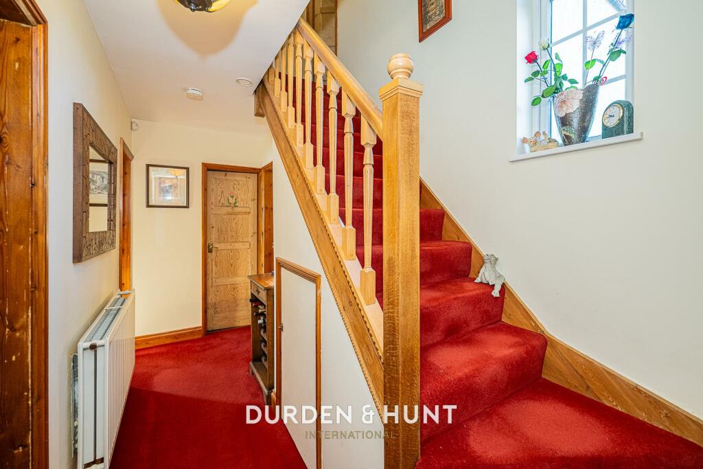 Additional property image - Frayes Chase, Beauchamp Roding, Ongar, CM5