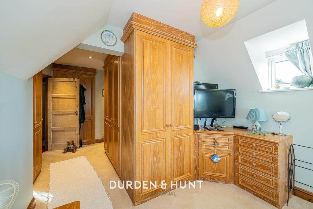 Additional property image - Frayes Chase, Beauchamp Roding, Ongar, CM5