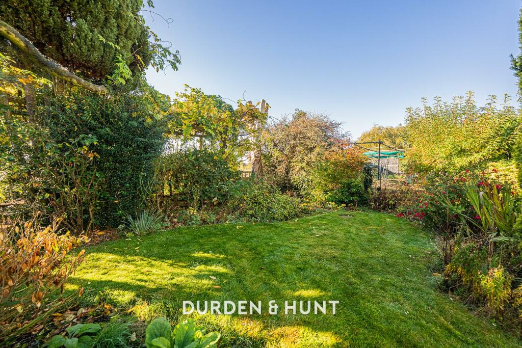 Additional property image - Frayes Chase, Beauchamp Roding, Ongar, CM5