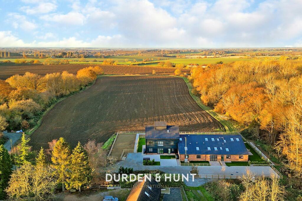 Additional property image - Carters Green, Matching, CM17