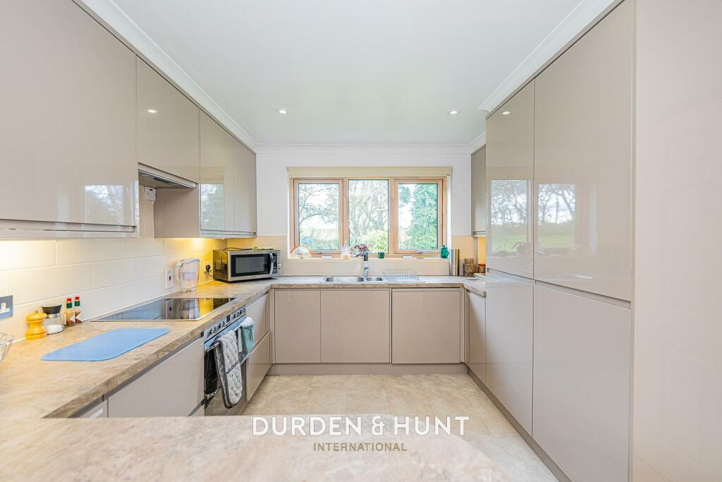 Additional property image - Dunmow Road, Fyfield, CM5