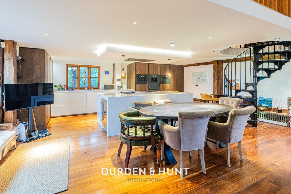 Additional property image - Coopersale Street, Fiddlers Hamlet, CM16