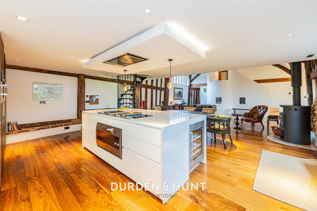 Additional property image - Coopersale Street, Fiddlers Hamlet, CM16