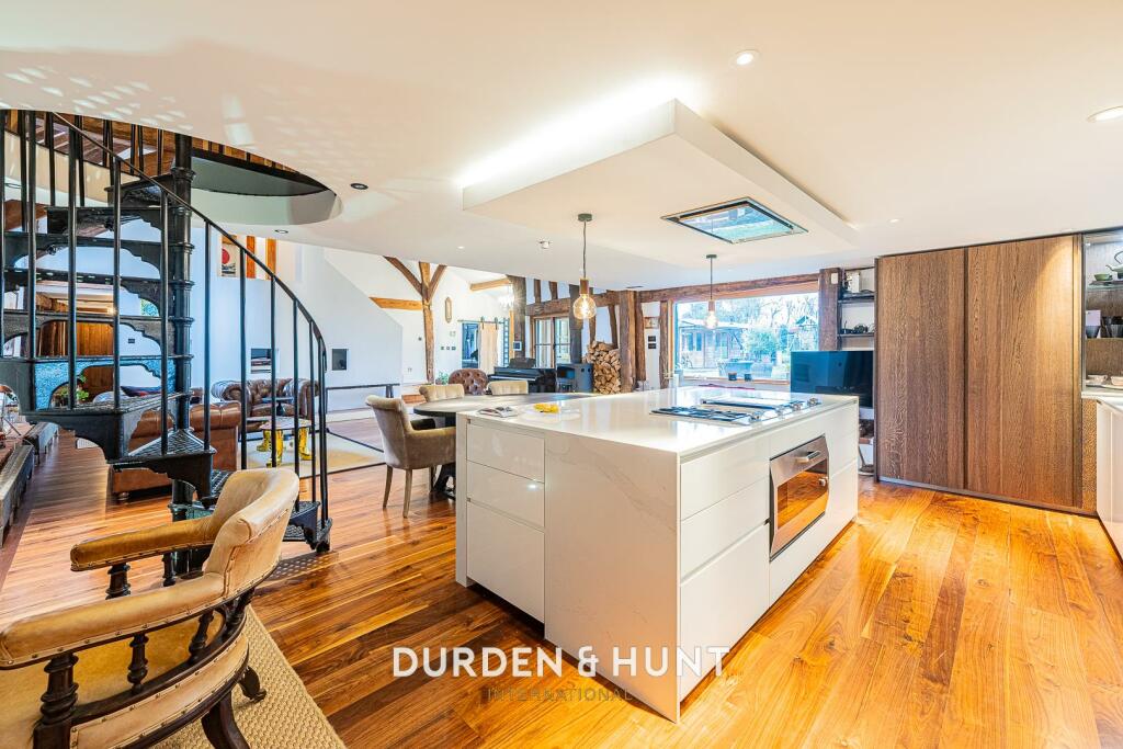 Additional property image - Coopersale Street, Fiddlers Hamlet, CM16