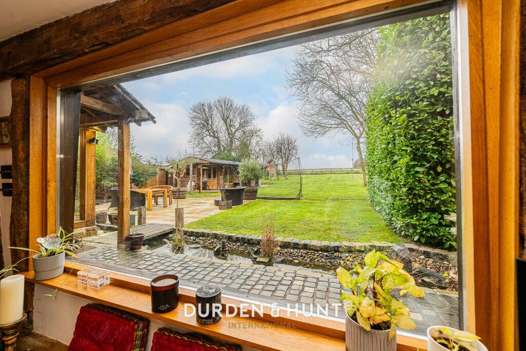 Additional property image - Coopersale Street, Fiddlers Hamlet, CM16