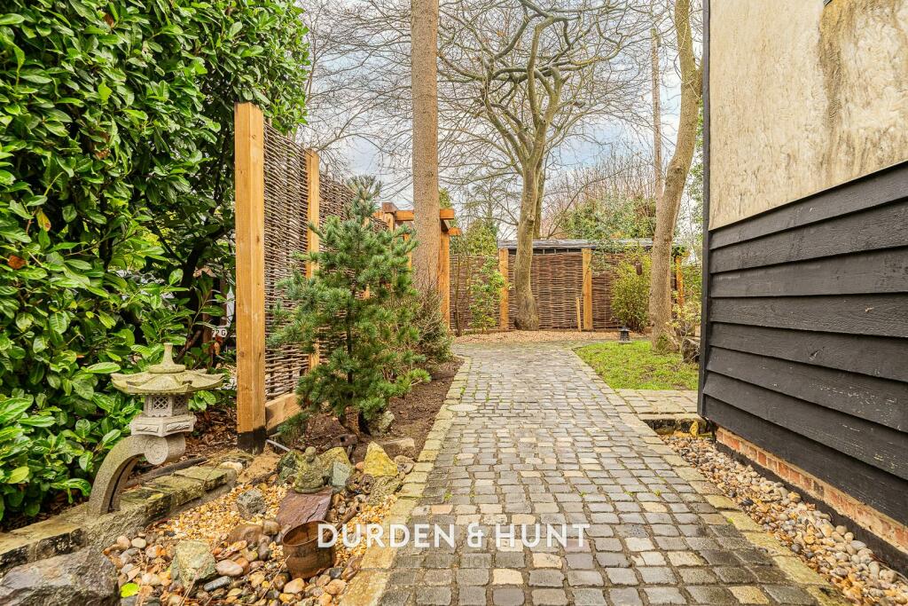Additional property image - Coopersale Street, Fiddlers Hamlet, CM16