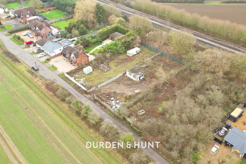 Additional property image - Theydon Bois, Epping, CM16