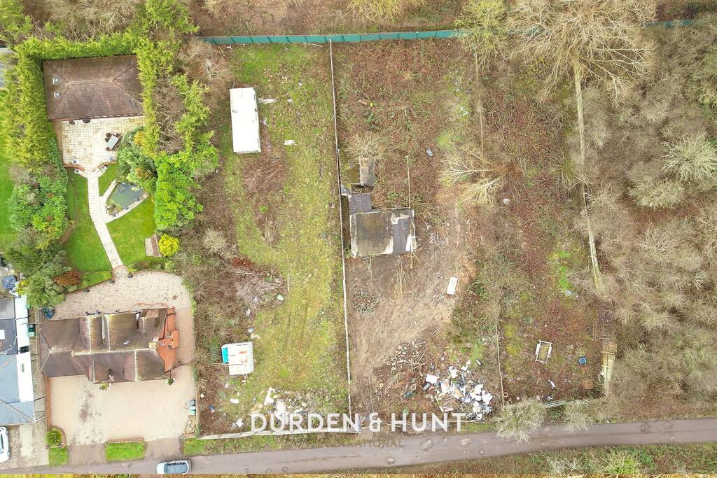 Additional property image - Theydon Bois, Epping, CM16