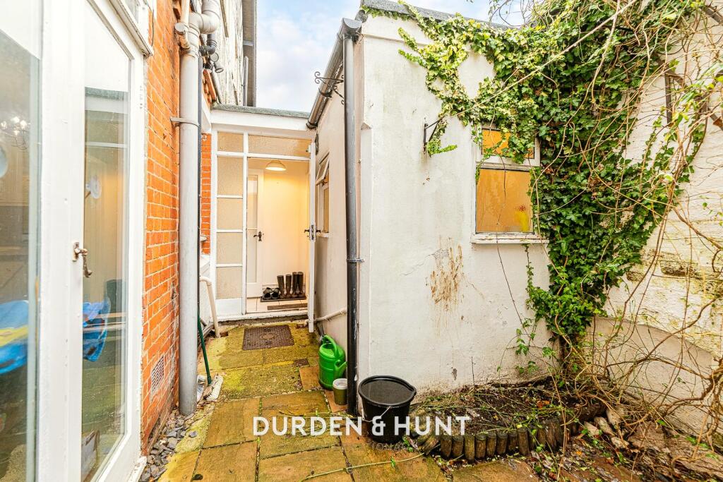 Additional property image - Castle Street, Ongar, CM5