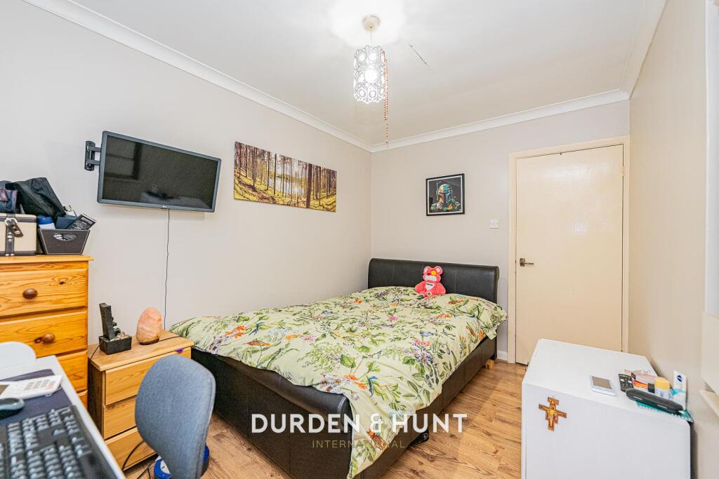 Additional property image - Hammonds Lane, Great Warley, CM13