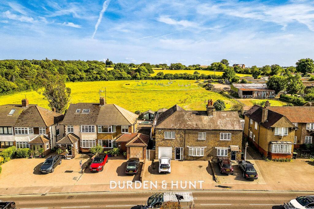 Main image of property: London Road, Abridge, RM4