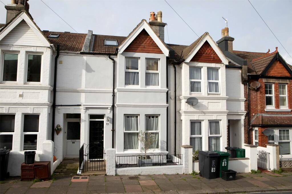 6 bedroom terraced house for rent in Redvers Road, Brighton, BN2