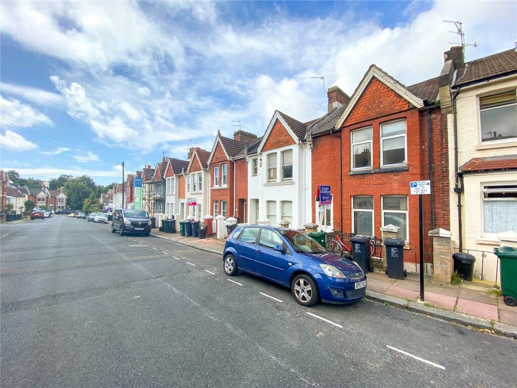 5 bedroom terraced house for rent in Shanklin Road, Brighton, East Sussex, BN2