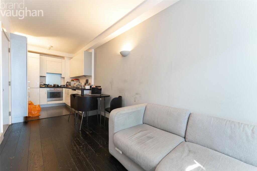 Additional property image - Brighton Belle, 2 Stroudley Road, Brighton, East Sussex, BN1