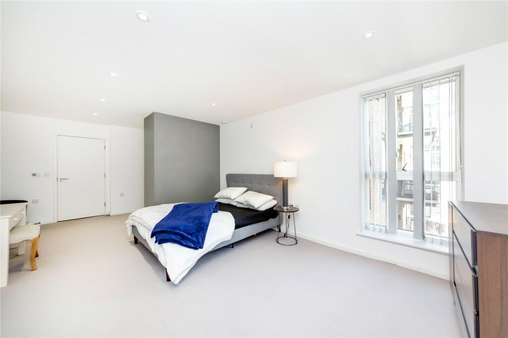 Additional property image - Fleet Street, Brighton, BN1