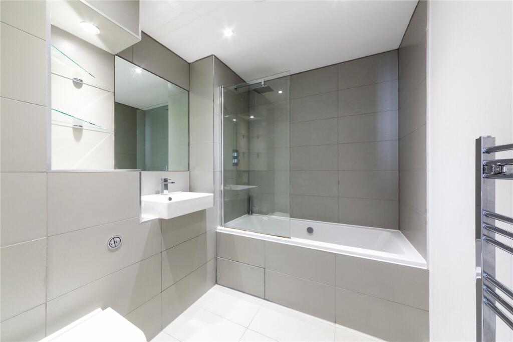 Additional property image - Fleet Street, Brighton, BN1