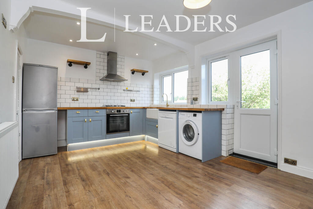 Main image of property: Murray Avenue, NN2