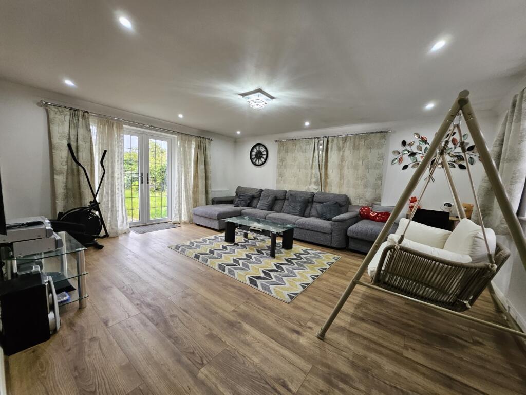 Main image of property: Chapterhouse Road, LU4