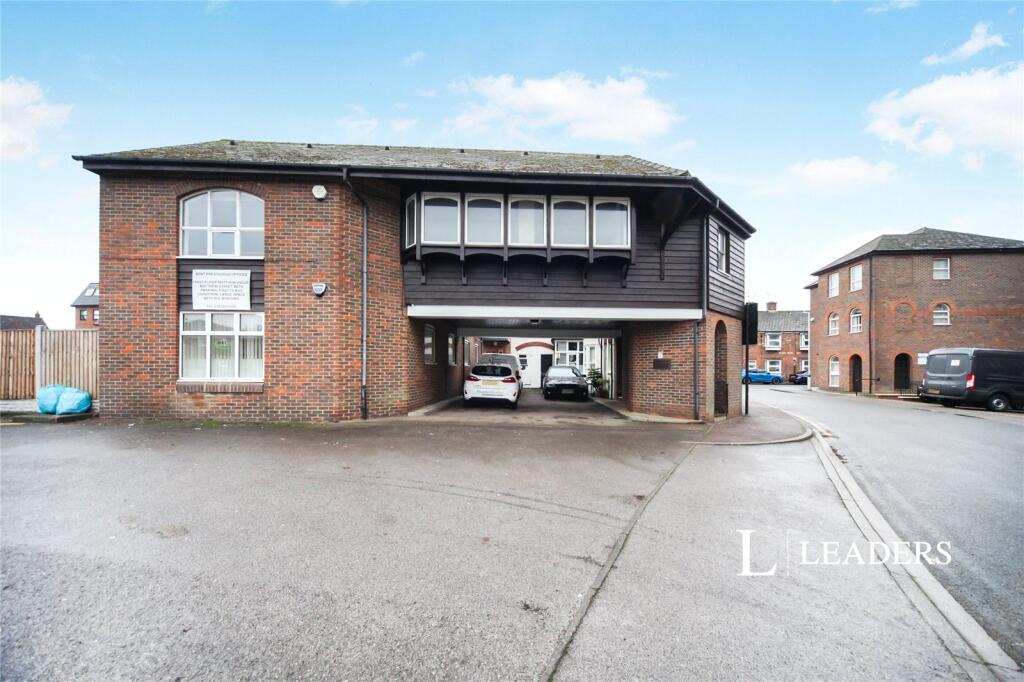 Main image of property: Matthew Street, Dunstable, Bedfordshire, LU6