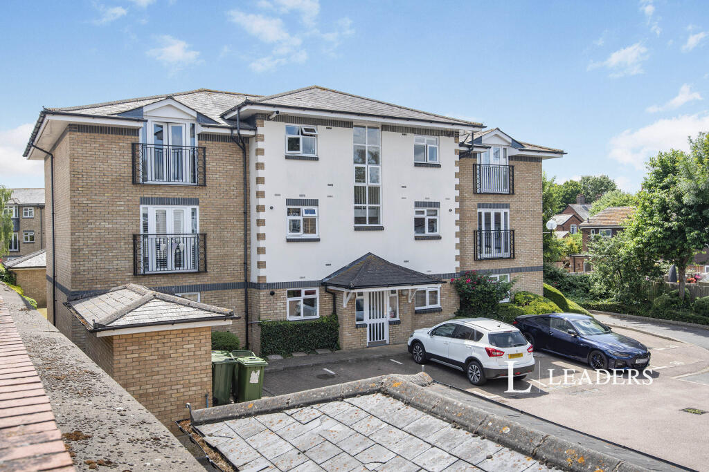 Main image of property: Morello Gardens, Hitchin, SG4 9DW