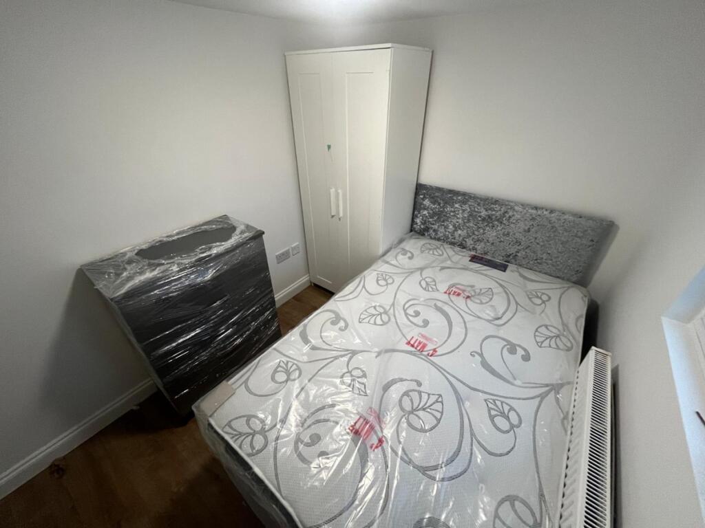 Main image of property: Room in shared House - Malvern Road - LU1 1LQ