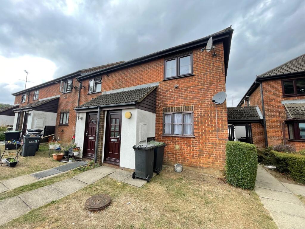 Main image of property: One bedroom - First Floor - Private Parking - LU1