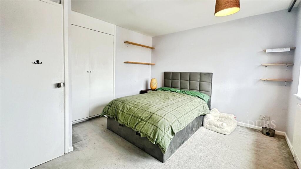 Main image of property: Russell Rise, Luton, Bedfordshire, LU1