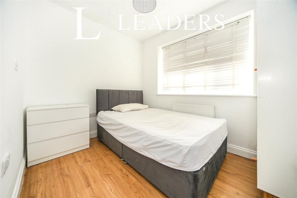 Main image of property: Black Swan Lane, Luton, Bedfordshire, LU3