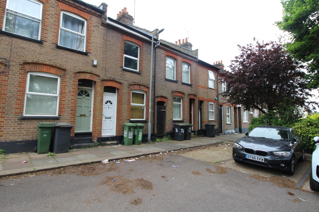 Main image of property: Baker Street, Luton, Bedfordshire, LU1