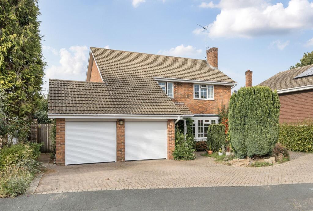 Main image of property: Farm Close, Loxwood, RH14