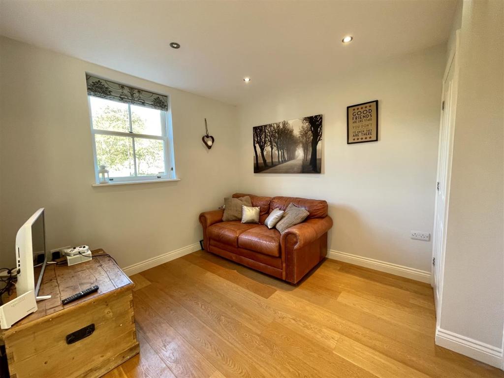 4 bedroom detached house for sale in Mill Hill, Brockweir, Chepstow, NP16