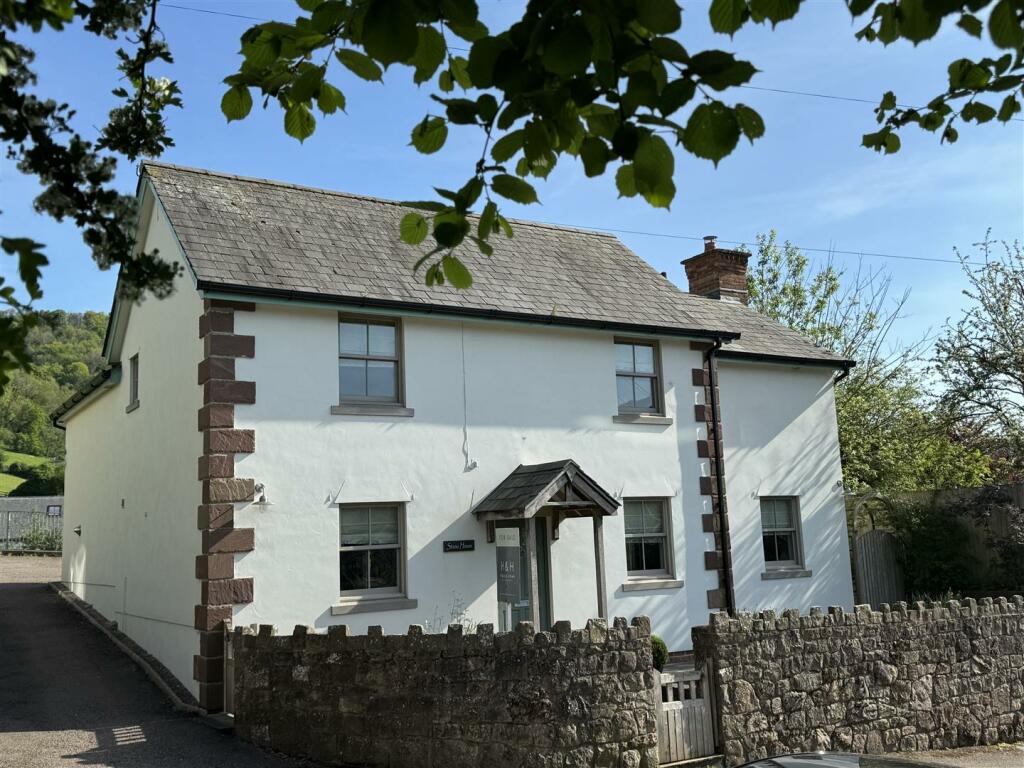 4 bedroom detached house for sale in Mill Hill, Brockweir, Chepstow, NP16