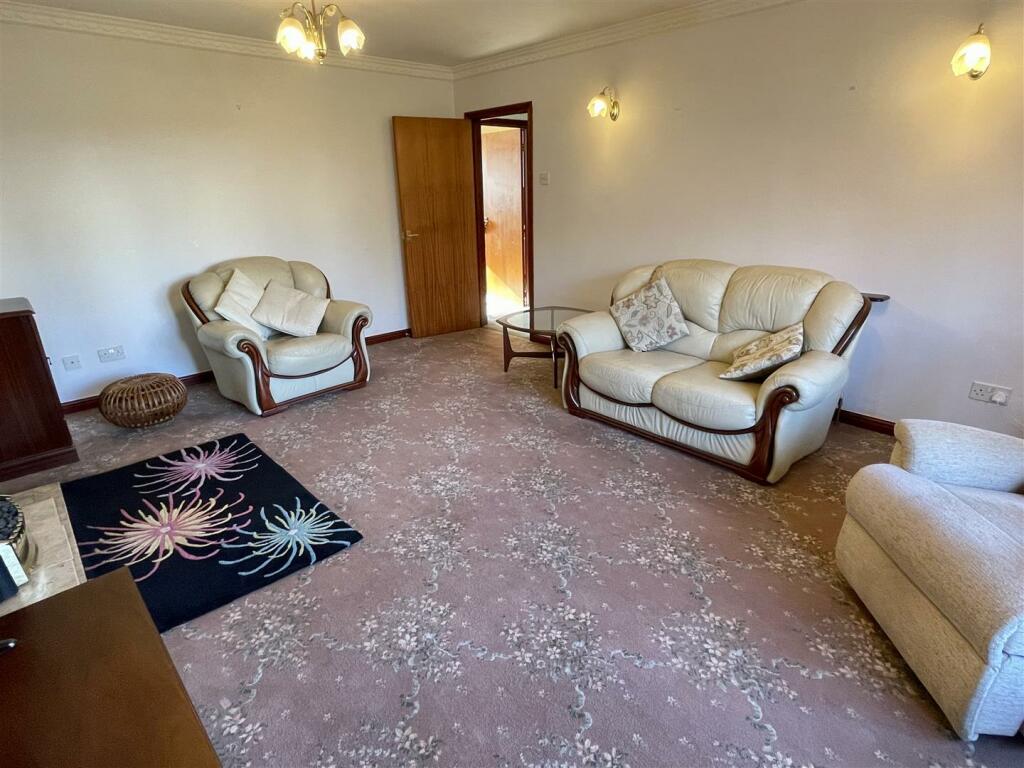 4 bedroom detached house for sale in The Avenue, Caldicot, NP26