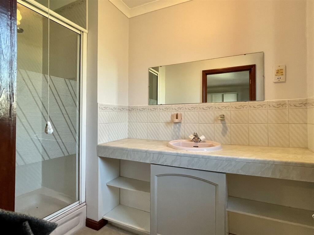 4 bedroom detached house for sale in The Avenue, Caldicot, NP26