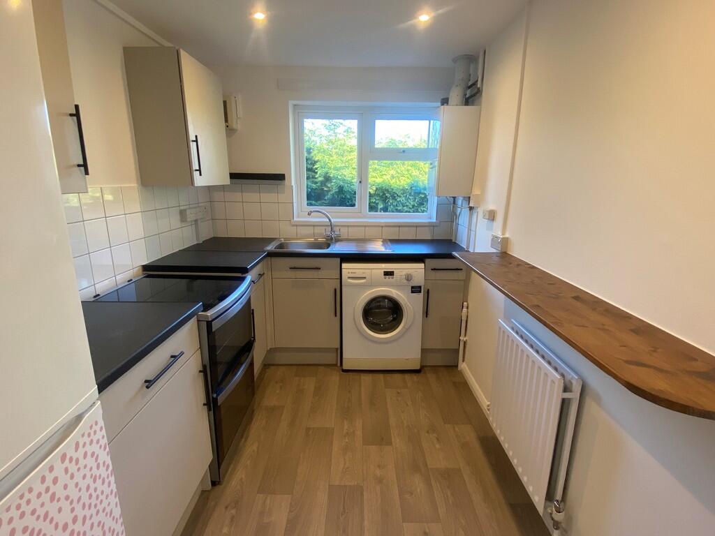 Main image of property: The Range, Bramley